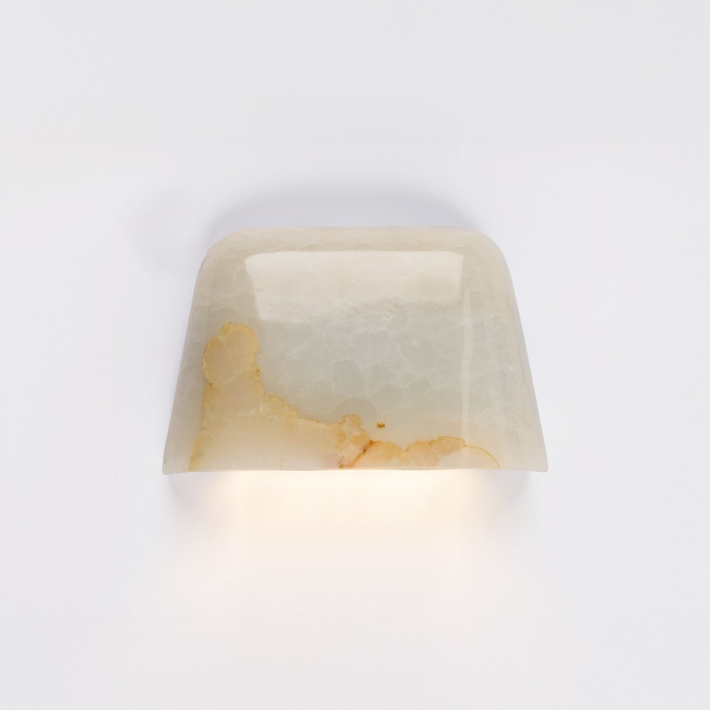 Cove Wall W2 Honey Onyx Polished